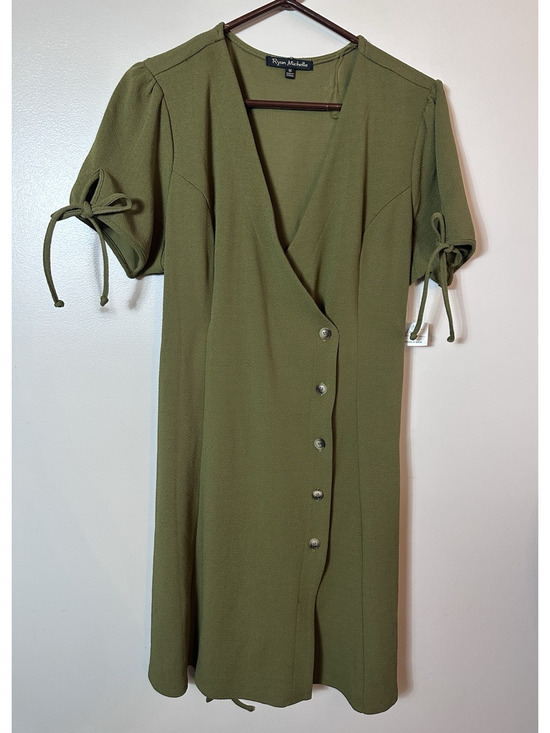 Ryan Michelle Dresses & Skirts - Ryan Michelle Womens Midi Dress Size1X Green Sleeveless Button Preppy NWT Ties